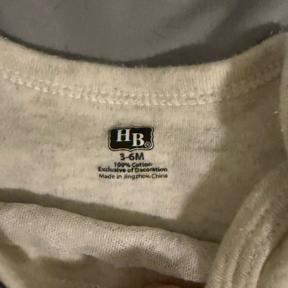 Great Condition! 3-6 Month Baby Onesies - Picture 5 of 9